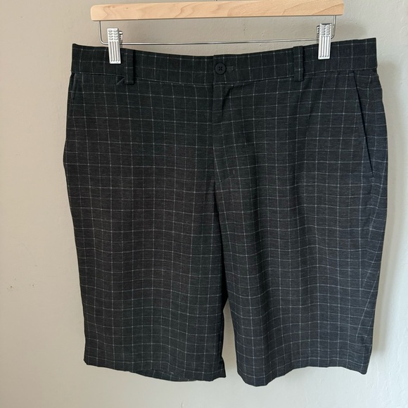 NIKE GOLF Dri-Fit Stretch Shorts 11” Inseam Dark Grey Black Style# 818047-010 - Picture 5 of 15